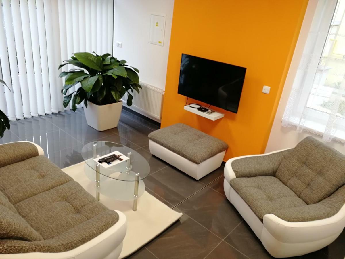 Apartmany Duo Dacice Exterior photo